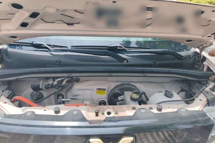 Used Wuling Hongguang MINIEV 2021 Macaron Fashion Model Lithium Iron Phosphate Engine Bay