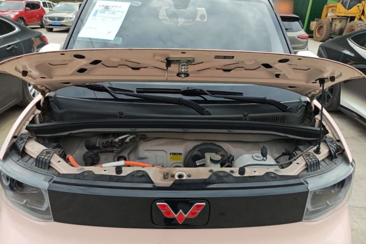 Used Wuling Hongguang MINIEV 2021 Macaron Fashion Model Lithium Iron Phosphate Engine Bay