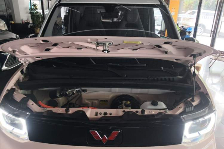 Used Wuling Hongguang MINIEV 2021 Macaron Premium Model – Lithium Iron Phosphate Engine Bay