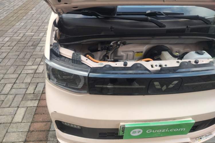 Used Wuling Hongguang MINIEV 2021 Macaron Premium Model – Lithium Iron Phosphate Engine Bay Right