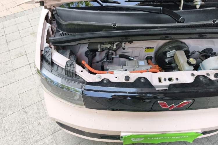 Used Wuling Hongguang MINIEV 2021 Macaron Premium Model – Lithium Iron Phosphate Engine Bay Right
