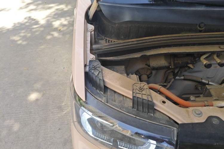 Used Wuling Hongguang MINIEV 2021 Macaron Fashion Model Lithium Iron Phosphate Engine Bay Right