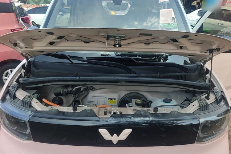 Used Wuling Hongguang MINIEV 2021 Macaron Fashion Edition Lithium-Ion Battery Engine Bay