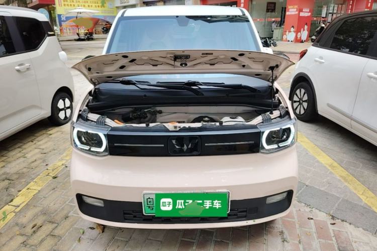 Used Wuling Hongguang MINIEV 2021 Macaron Sandwich Model 170 km Lithium Iron Phosphate Engine Bay