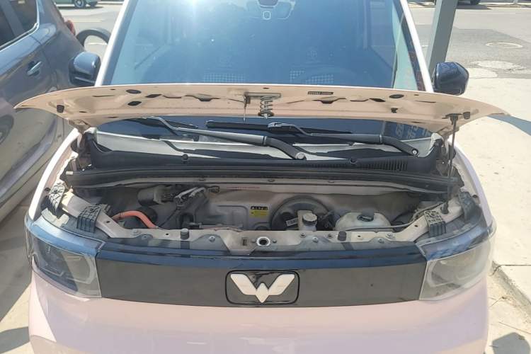 Used Wuling Hongguang MINIEV 2021 Macaron Fashion Edition Lithium-Ion Battery Engine Bay