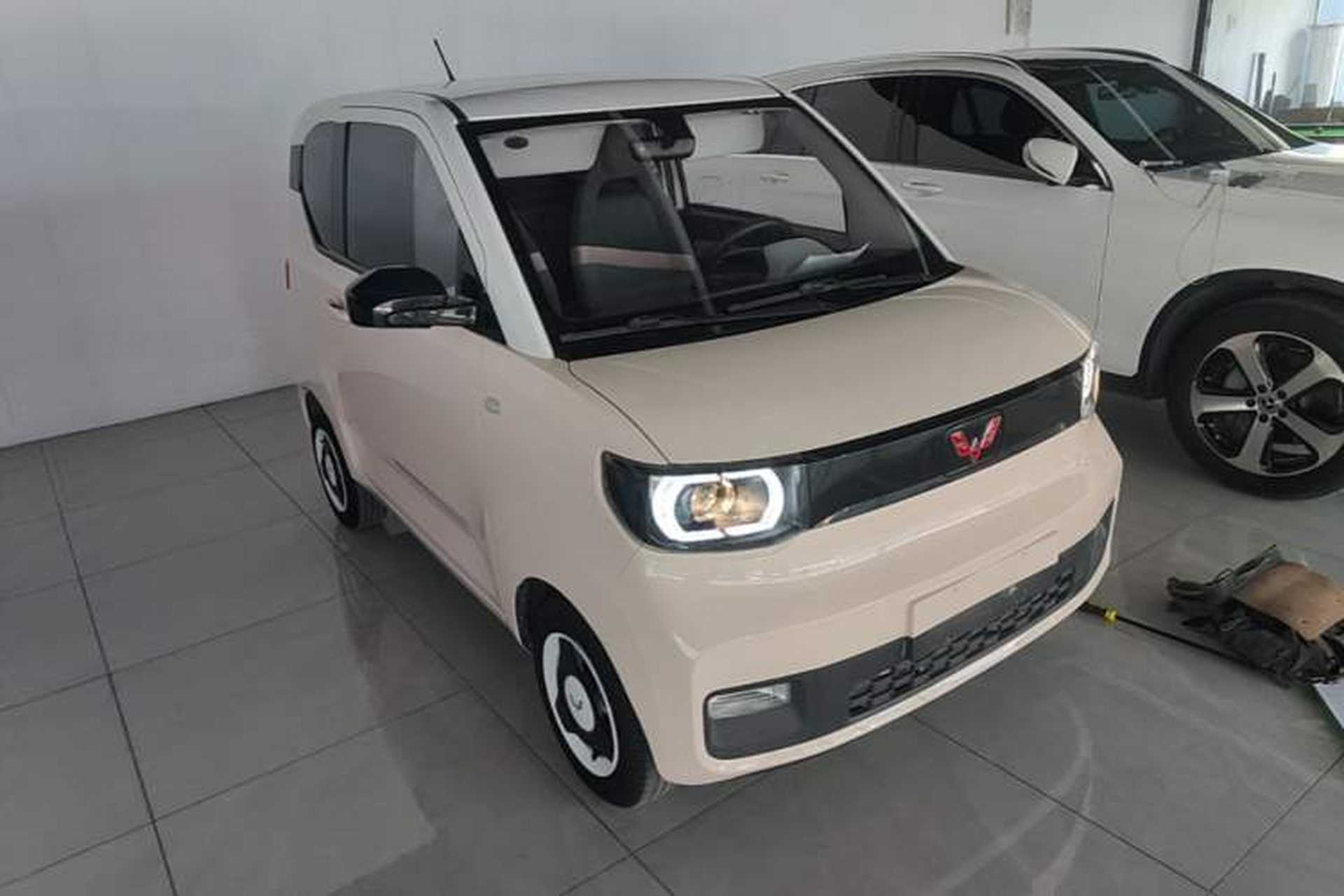 Used Wuling Hongguang MINIEV 2021 Macaron Premium Model – Lithium Iron Phosphate Exterior 1