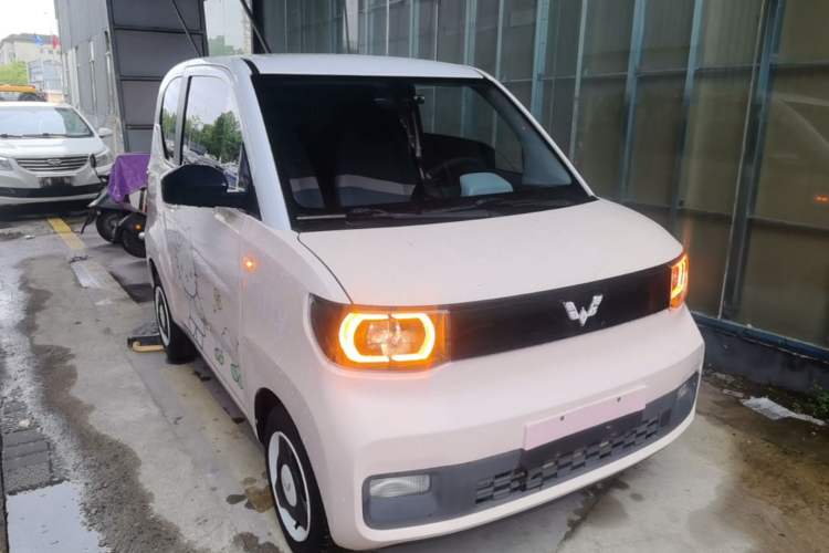 Used Wuling Hongguang MINIEV 2021 Macaron Premium Model – Lithium Iron Phosphate Exterior 1