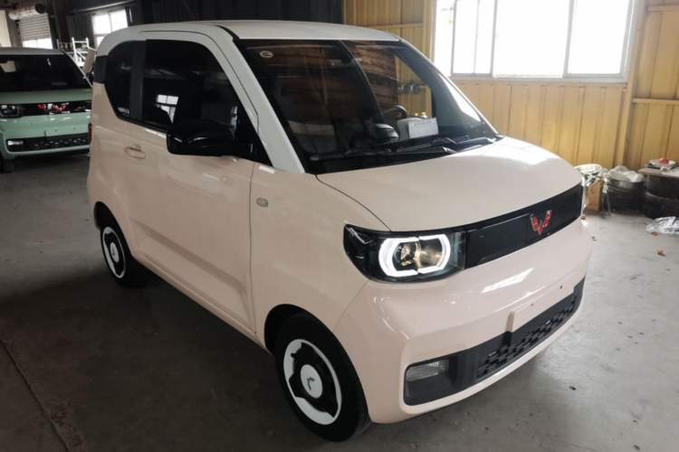 Used Wuling Hongguang MINIEV 2021 Macaron Premium Model – Lithium Iron Phosphate Exterior 1