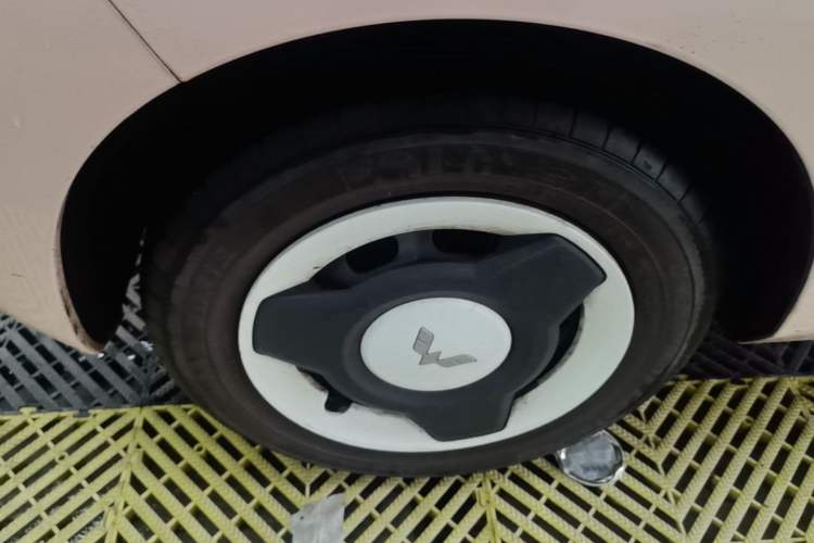 Used Wuling Hongguang MINIEV 2021 Macaron Premium Model – Lithium Iron Phosphate Exterior 2