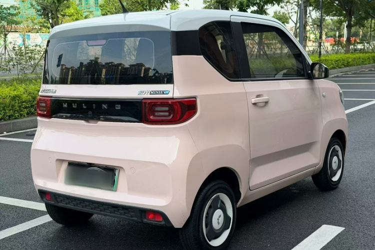 Used Wuling Hongguang MINIEV 2021 Macaron Fashion Model Lithium Iron Phosphate Exterior 2