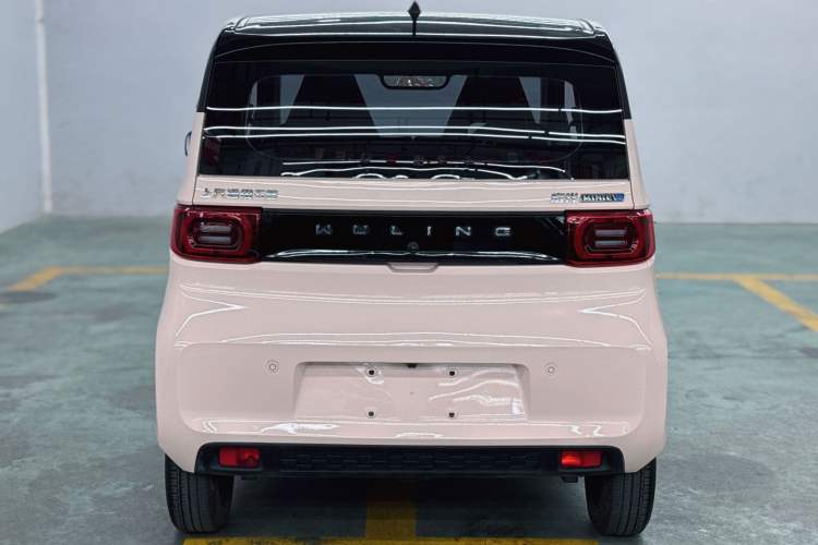 Used Wuling Hongguang MINIEV 2021 Macaron Premium Model – Lithium Iron Phosphate Exterior 3
