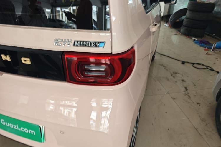 Used Wuling Hongguang MINIEV 2021 Macaron Premium Model – Lithium Iron Phosphate Exterior 3