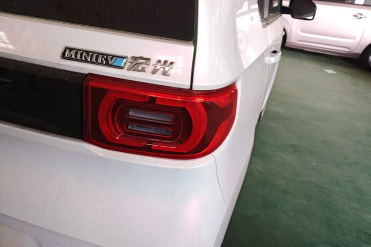 Used Wuling Hongguang MINIEV 2021 Macaron Fashion Model Lithium Iron Phosphate Exterior 3