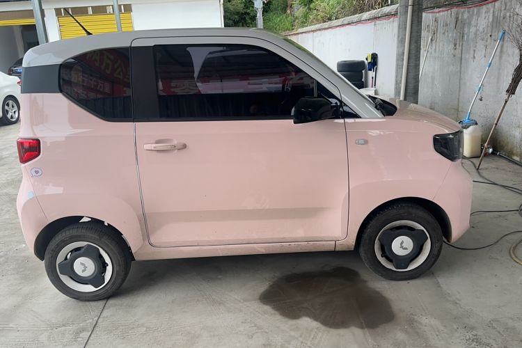 Used Wuling Hongguang MINIEV 2021 Macaron Fashion Model Lithium Iron Phosphate Exterior 3