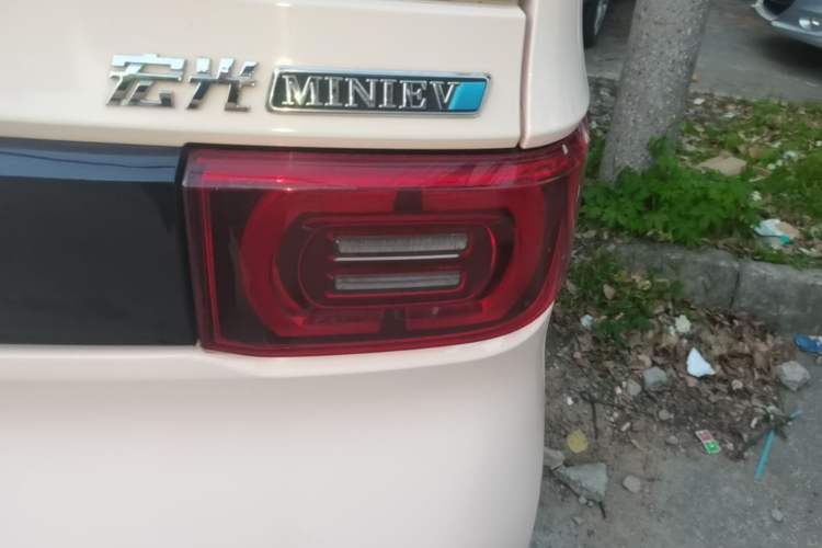 Used Wuling Hongguang MINIEV 2021 Macaron Premium Model – Lithium Iron Phosphate Exterior 3