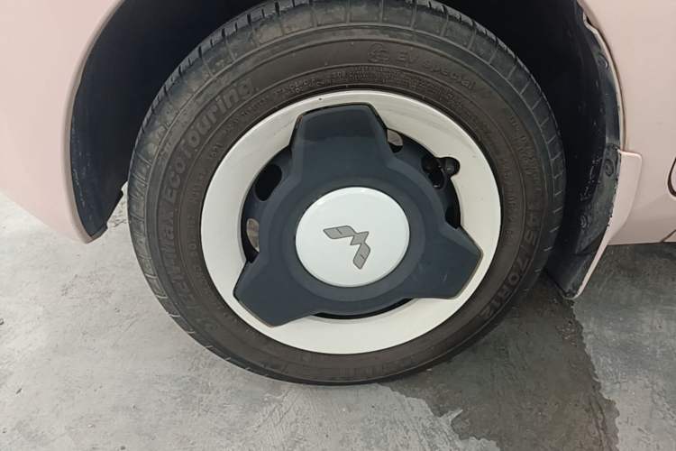 Used Wuling Hongguang MINIEV 2021 Macaron Fashion Edition Lithium-Ion Battery Exterior 4