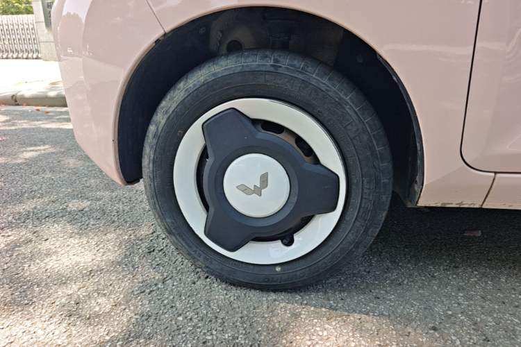 Used Wuling Hongguang MINIEV 2021 Macaron Premium Model – Lithium Iron Phosphate Exterior 4