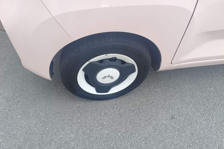 Used Wuling Hongguang MINIEV 2021 Macaron Fashion Model Lithium Iron Phosphate Exterior 4