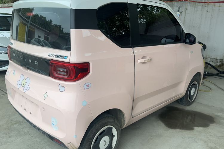Used Wuling Hongguang MINIEV 2021 Macaron Fashion Model Lithium Iron Phosphate Exterior 4
