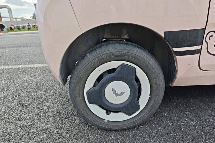 Used Wuling Hongguang MINIEV 2021 Macaron Premium Model – Lithium Iron Phosphate Exterior 5