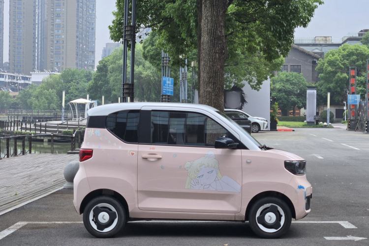 Used Wuling Hongguang MINIEV 2021 Macaron Premium Model – Lithium Iron Phosphate Exterior 5