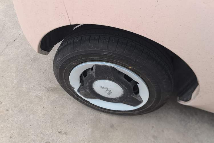 Used Wuling Hongguang MINIEV 2021 Macaron Fashion Model Lithium Iron Phosphate Exterior 5