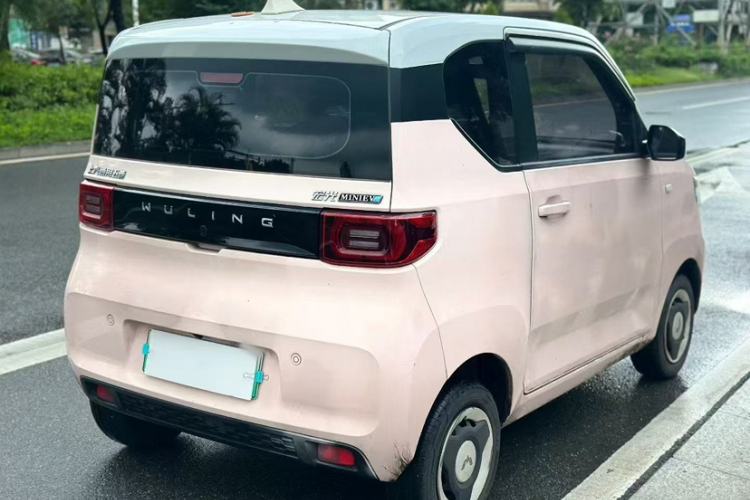 Used Wuling Hongguang MINIEV 2021 Macaron Fashion Model Lithium Iron Phosphate Exterior 6