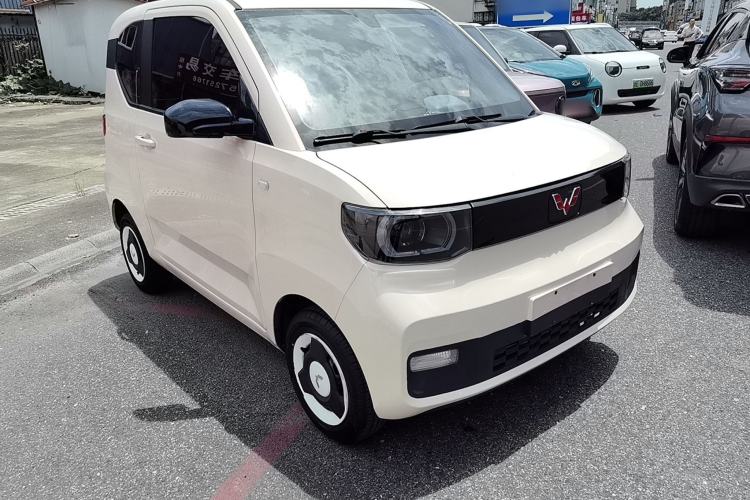 Used Wuling Hongguang MINIEV 2021 Macaron Sandwich Model 120 km Lithium NMC Exterior 8