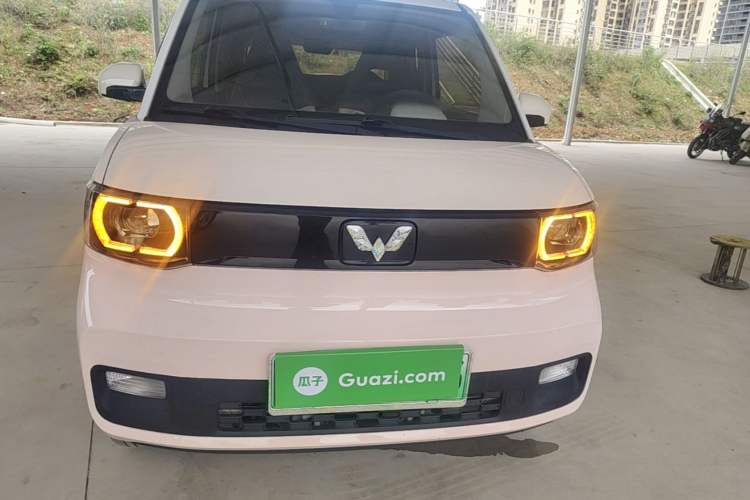 Used Wuling Hongguang MINIEV 2021 Macaron Fashion Model Lithium Iron Phosphate Front