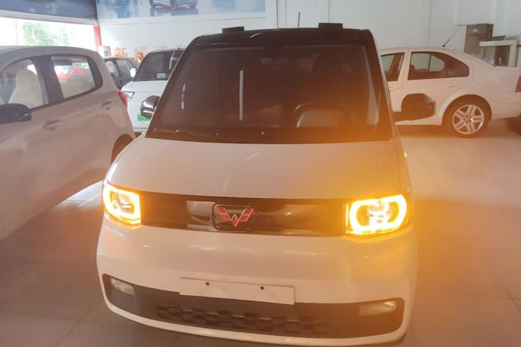 Used Wuling Hongguang MINIEV 2021 Macaron Fashion Model Lithium Iron Phosphate Front