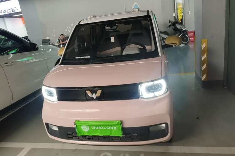 Used Wuling Hongguang MINIEV 2021 Macaron Fashion Model Lithium Iron Phosphate Front