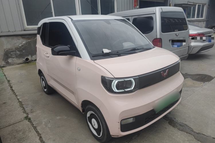 Used Wuling Hongguang MINIEV 2021 Macaron Sandwich Model 120 km Lithium Iron Phosphate Front Right 45 Deg