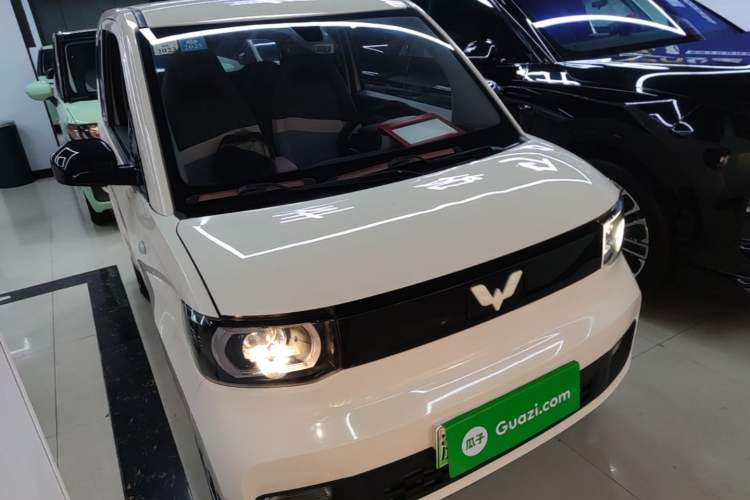 Used Wuling Hongguang MINIEV 2021 Macaron Premium Model – Lithium Iron Phosphate Front Right 45 Deg