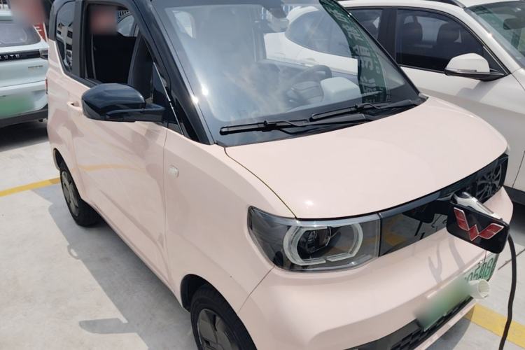 Used Wuling Hongguang MINIEV 2021 Macaron Fashion Model Lithium Iron Phosphate Front Right 45 Deg