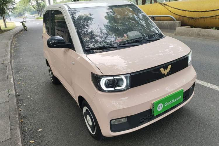 Used Wuling Hongguang MINIEV 2021 Macaron Fashion Edition Lithium-Ion Battery Front Right 45 Deg