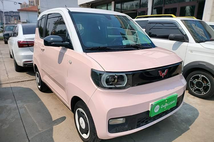 Used Wuling Hongguang MINIEV 2021 Macaron Fashion Model Lithium Iron Phosphate Front Right 45 Deg
