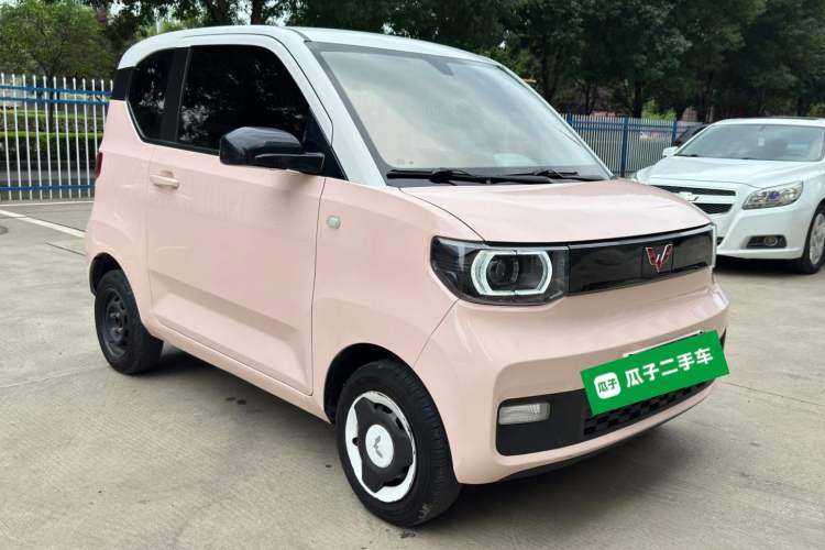 Used Wuling Hongguang MINIEV 2021 Macaron Fashion Model Lithium Iron Phosphate Front Right 45 Deg