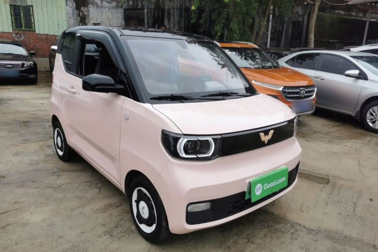 Used Wuling Hongguang MINIEV 2021 Macaron Sandwich Model 170 km Lithium Iron Phosphate Front Right 45 Deg