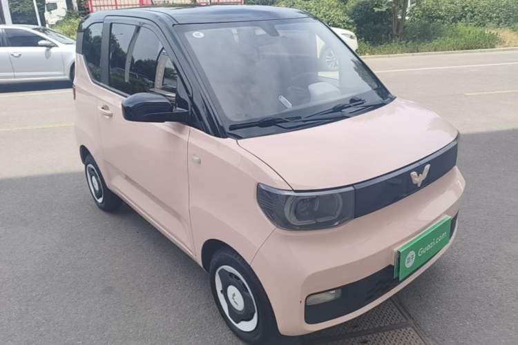 Used Wuling Hongguang MINIEV 2021 Macaron Fashion Model Lithium Iron Phosphate Front Right 45 Deg