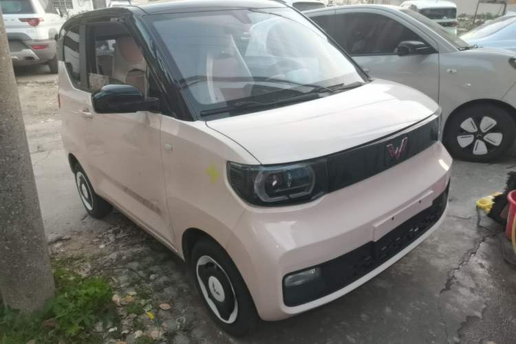 Used Wuling Hongguang MINIEV 2021 Macaron Premium Model – Lithium Iron Phosphate Front Right 45 Deg