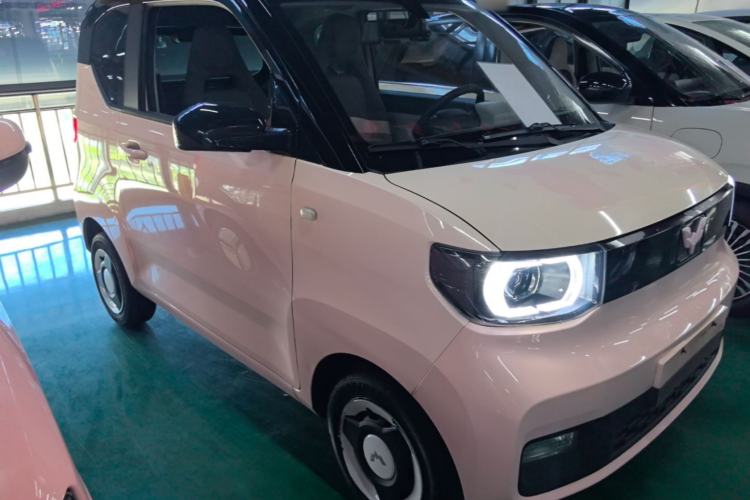 Used Wuling Hongguang MINIEV 2021 Macaron Premium Model – Lithium Iron Phosphate Front Right 45 Deg
