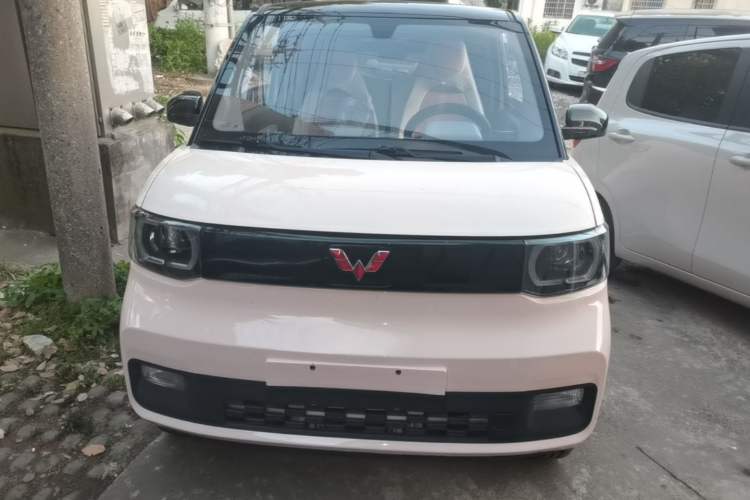 Used Wuling Hongguang MINIEV 2021 Macaron Premium Model – Lithium Iron Phosphate Front