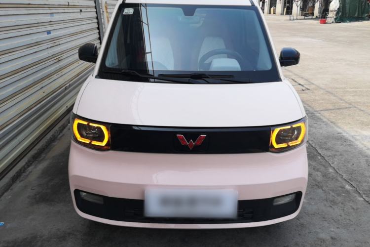 Used Wuling Hongguang MINIEV 2021 Macaron Fashion Model Lithium Iron Phosphate Front