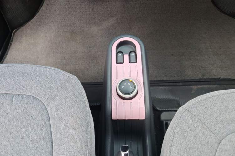Used Wuling Hongguang MINIEV 2021 Macaron Premium Model – Lithium Iron Phosphate Gear Lever