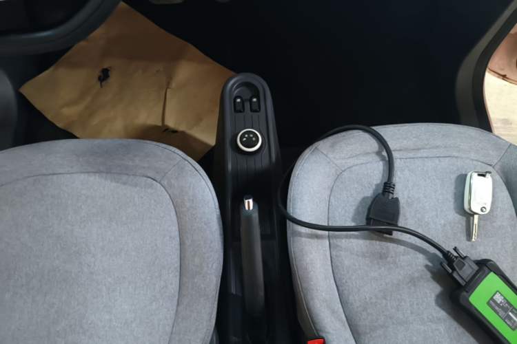 Used Wuling Hongguang MINIEV 2021 Macaron Premium Model – Lithium Iron Phosphate Gear Lever