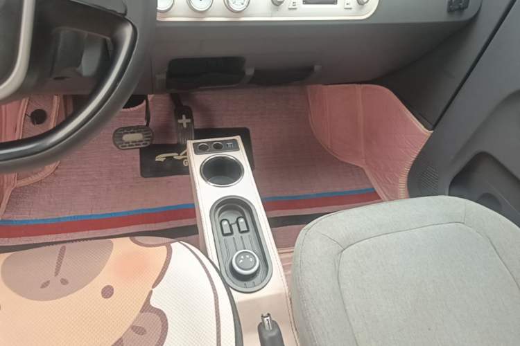 Used Wuling Hongguang MINIEV 2021 Macaron Premium Model – Lithium-NMC Gear Lever