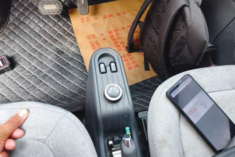 Used Wuling Hongguang MINIEV 2021 Macaron Premium Model – Lithium Iron Phosphate Gear Lever