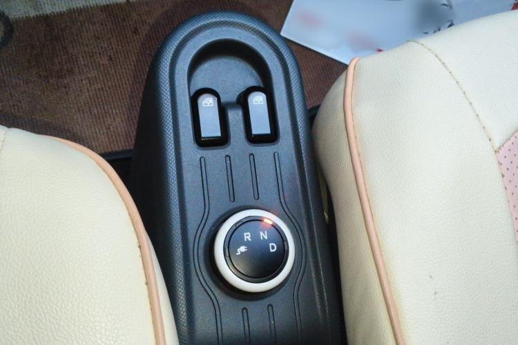 Used Wuling Hongguang MINIEV 2021 Macaron Premium Model – Lithium Iron Phosphate Gear Lever