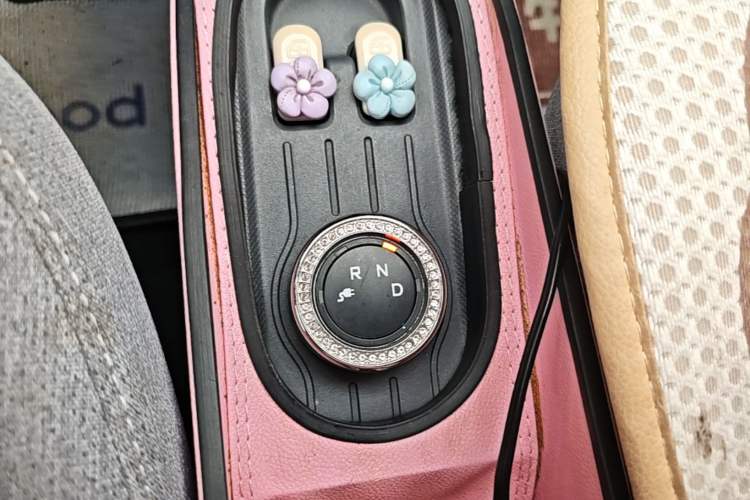 Used Wuling Hongguang MINIEV 2021 Macaron Premium Model – Lithium Iron Phosphate Gear Lever