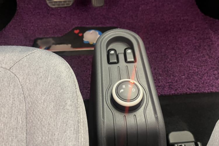 Used Wuling Hongguang MINIEV 2021 Macaron Premium Model – Lithium Iron Phosphate Gear Lever